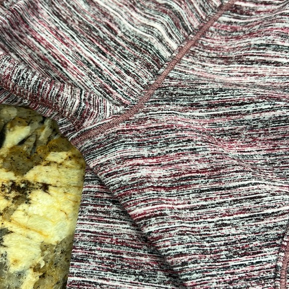 Lululemon Runderful 1/2 Zip Size 6 - Picture 8 of 11